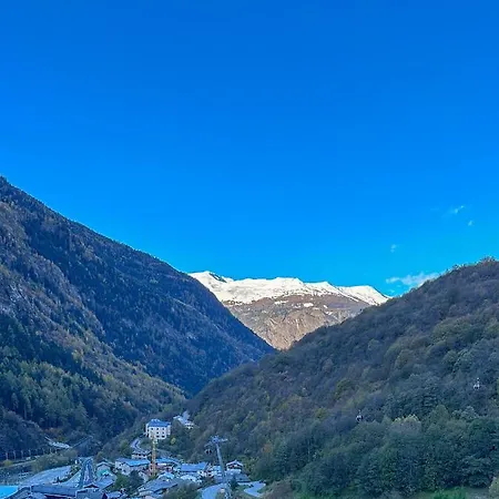 Cozyloge, Orelle & Les 3 Vallees Exterior photo